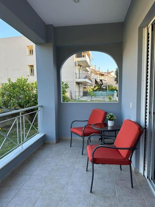 Margarita'S Getaway Apartment Patras Luaran gambar
