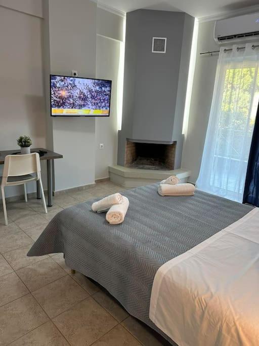 Margarita'S Getaway Apartment Patras Luaran gambar